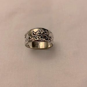 Silpada ring size 8